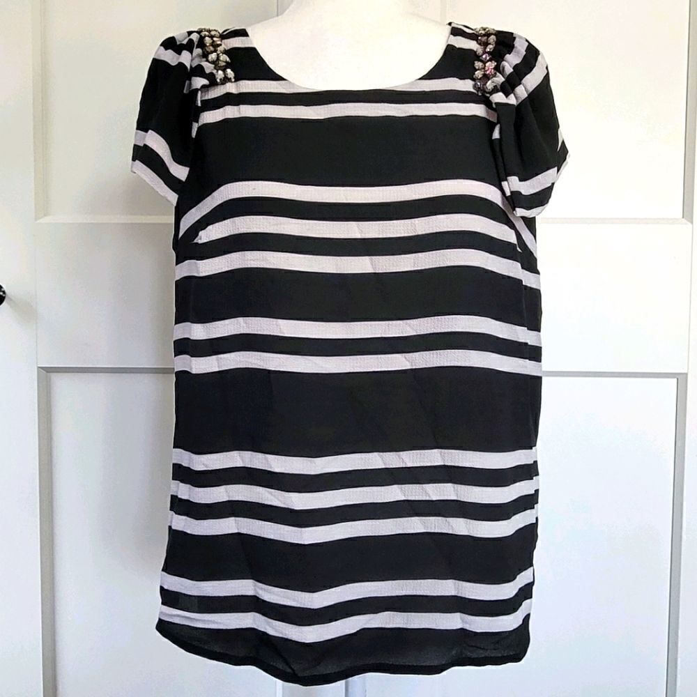 Romeo and juliet couture black and white blouse